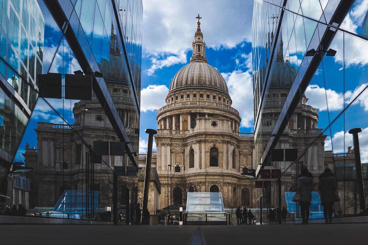 st-pauls-cathedral-768778_1280 NEDonBoard